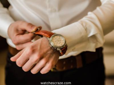 Correct Way to Wear a Watch